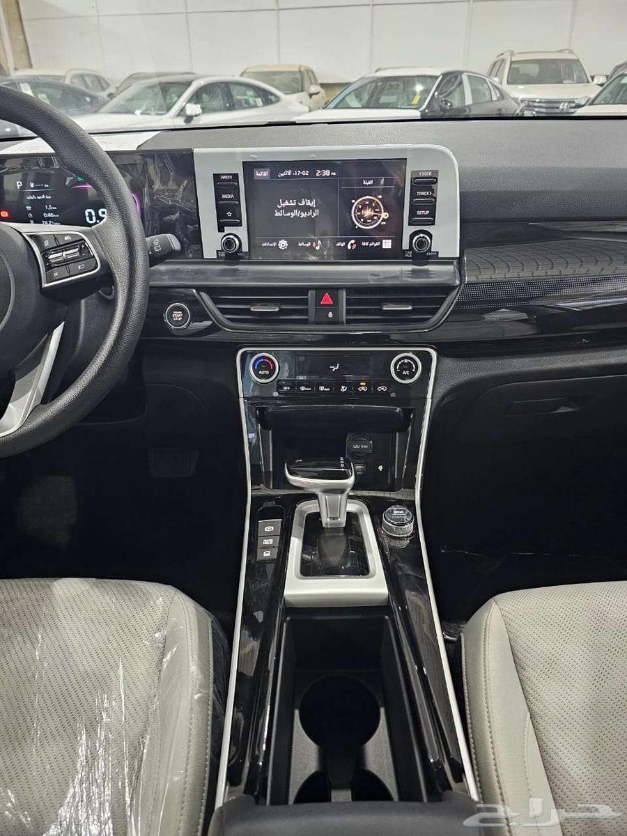 Kia Seltos GLS half option 2024 for bank financing - cash63201216826882112
