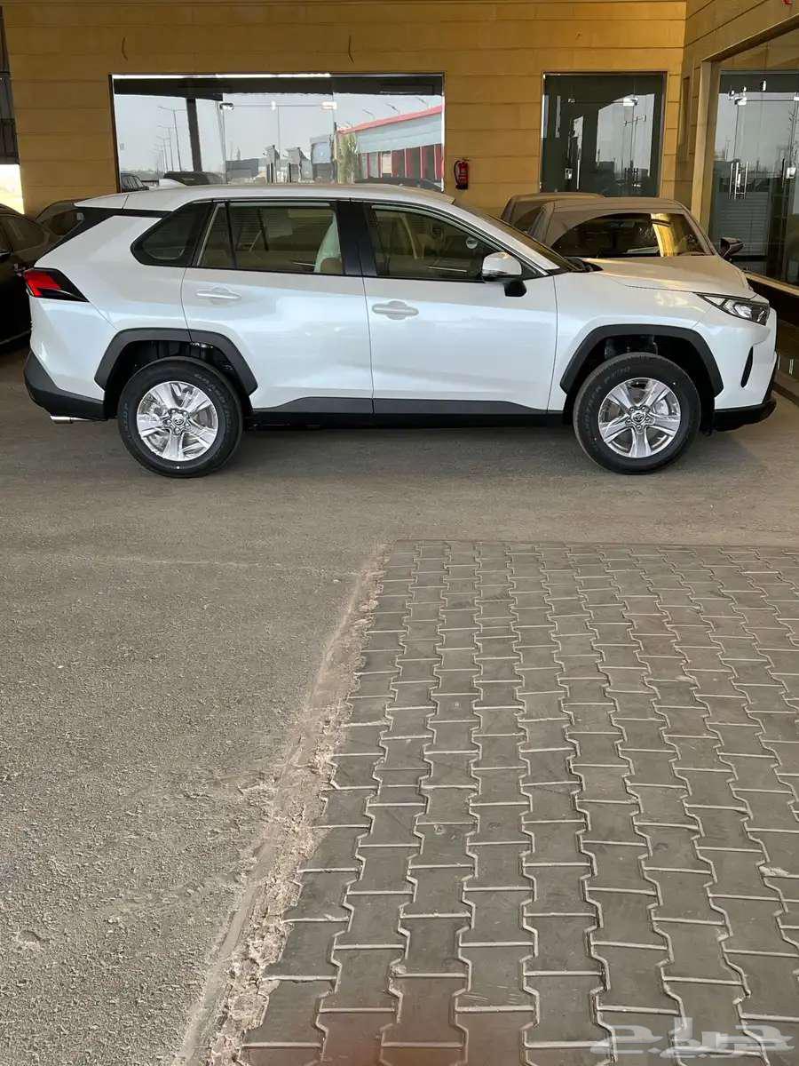 Toyota RAV4 Standard Double Saudi 2025 for 1,550 installments at Al-Hasan63198649619330114