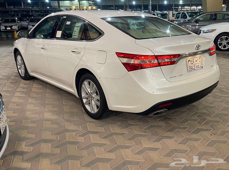 Toyota Avalon 2015, semi-new, mileage 24,00063199148418177114