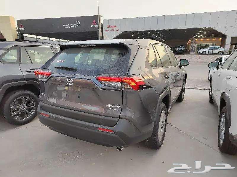 Toyota RAV4 2025 LE Standard Gasoline Saudi63196192864897113
