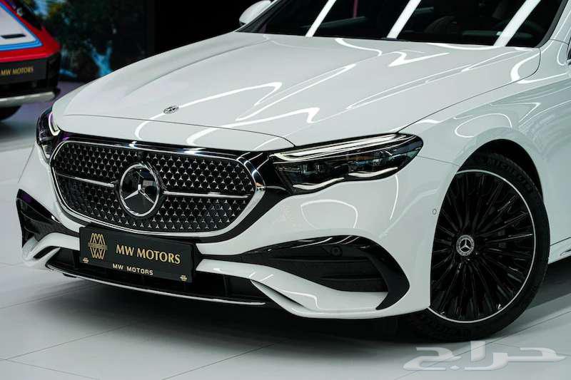 Mercedes E 300 2024 model, Gulf white, Catalan beige, zero kilometers63193641354499112