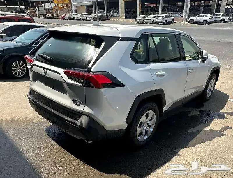 2025 Toyota RAV4 XLE, half full, keyless entry, available for cash or installments63192115167873114