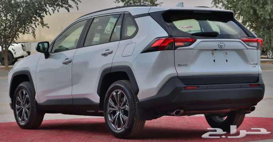 Toyota RAV4 XLE Double Sunroof Gasoline 2025 Sales by Banks and Installments63191619893379113
