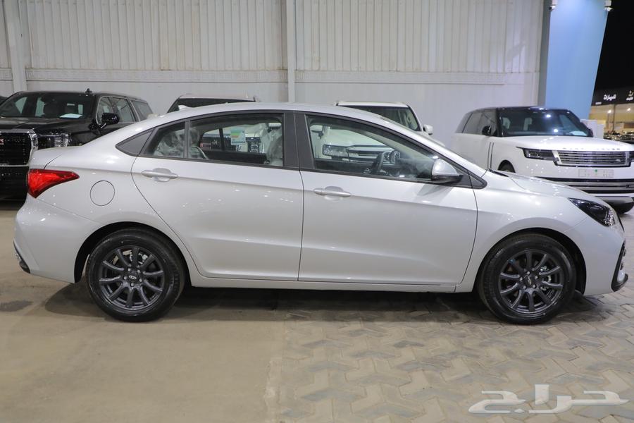 Chery Arrizo 5 Standard, four-cylinder Gulf model 202563191124332163113