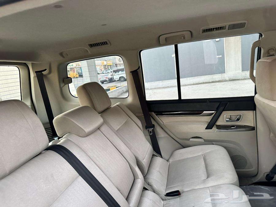 Mitsubishi Pajero 2015  390K-without accident63193620429571111