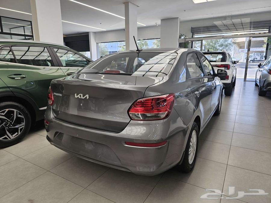 Kia Picanto half of 202563192628413187113