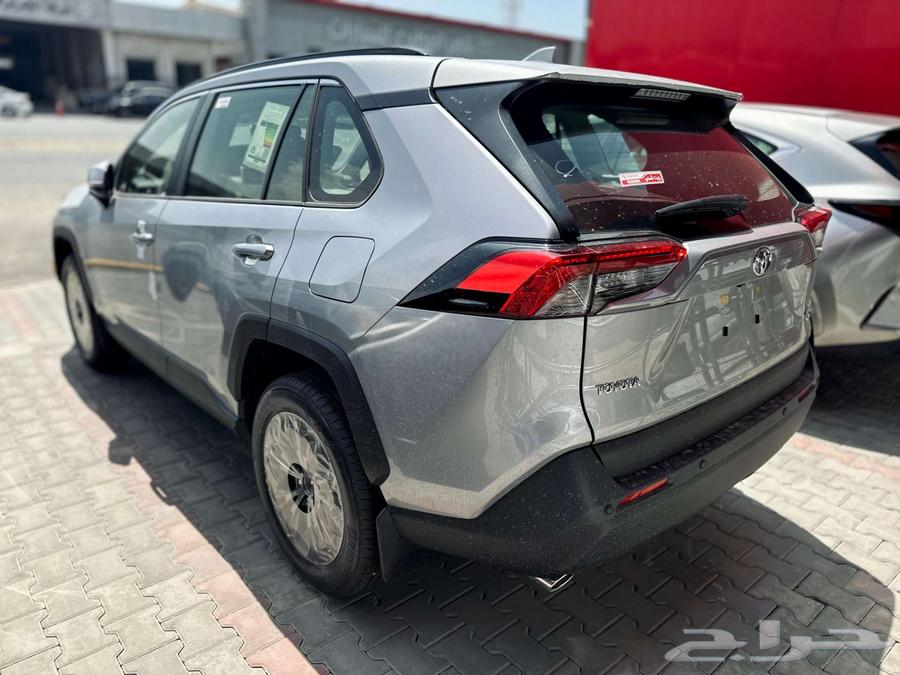 Toyota RAV4 XLE gasoline model 202563191623644802113