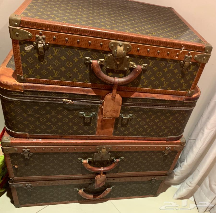 Louis Vuitton Suitcase63130684725634111