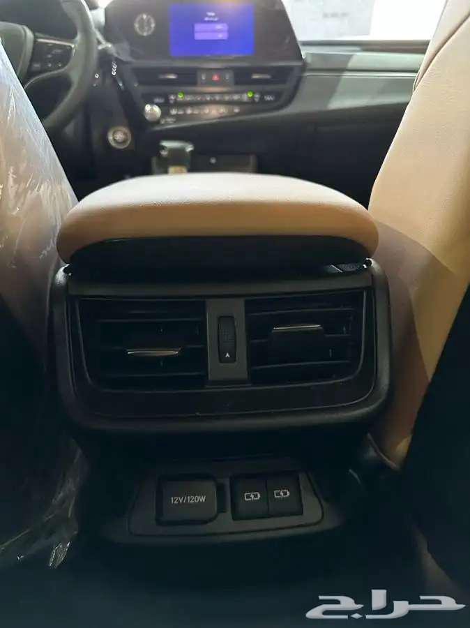 لكزس ES250 AA موديل 202563186316439810114