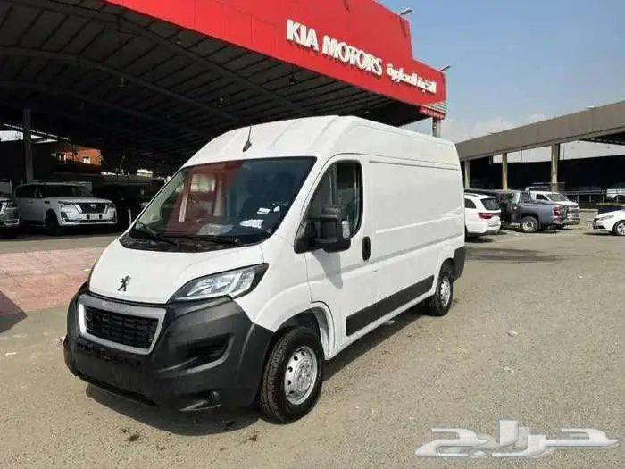 We have available Peugeot Boxer 2025 L 4 long chassis.63186800031873111