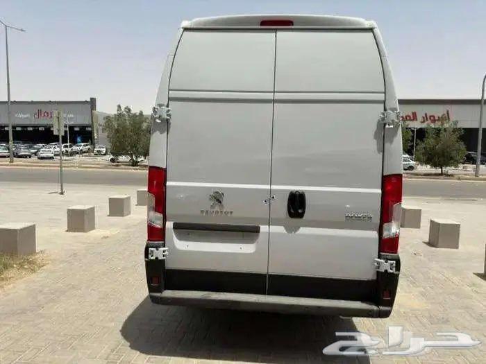 We have available Peugeot Boxer 2025 L 4 long chassis.63186800031873112