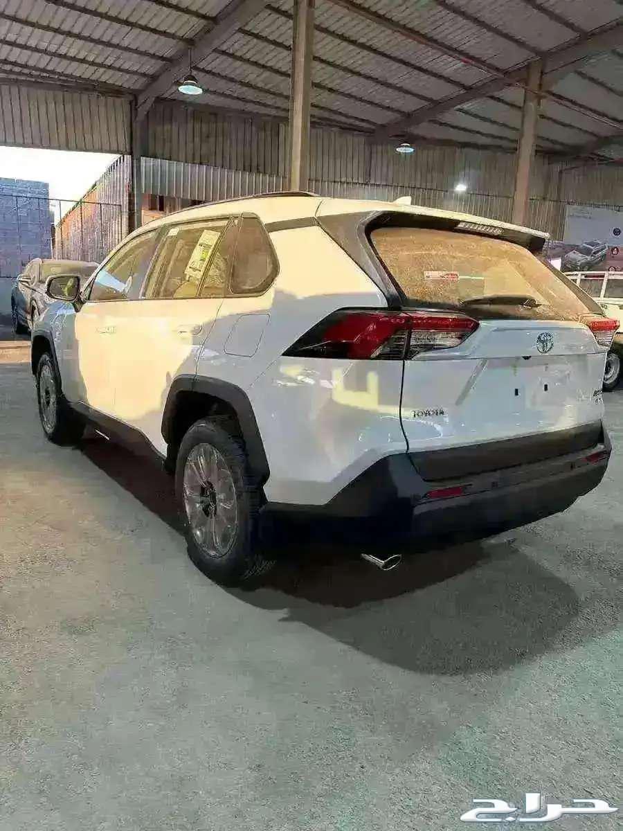 تويوتا راف فور XLE بنزين 202563185280425089114