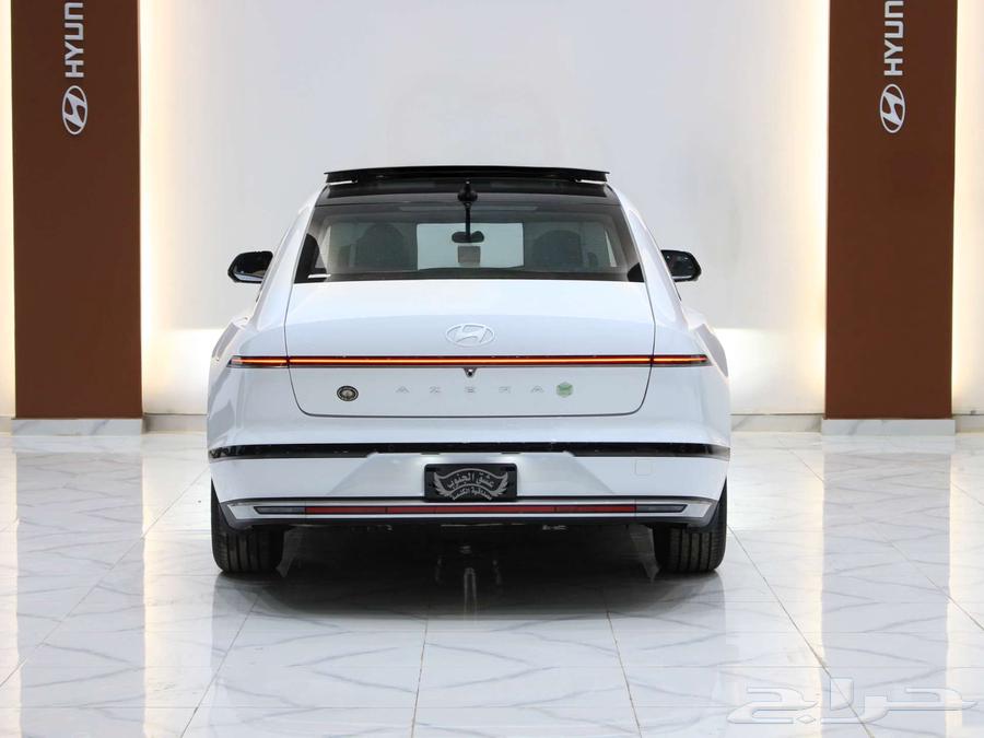 هيونداي ازيرا EXCLUSIVE 2025 بسعر 156.975 شامل الضريبة63185283633539113