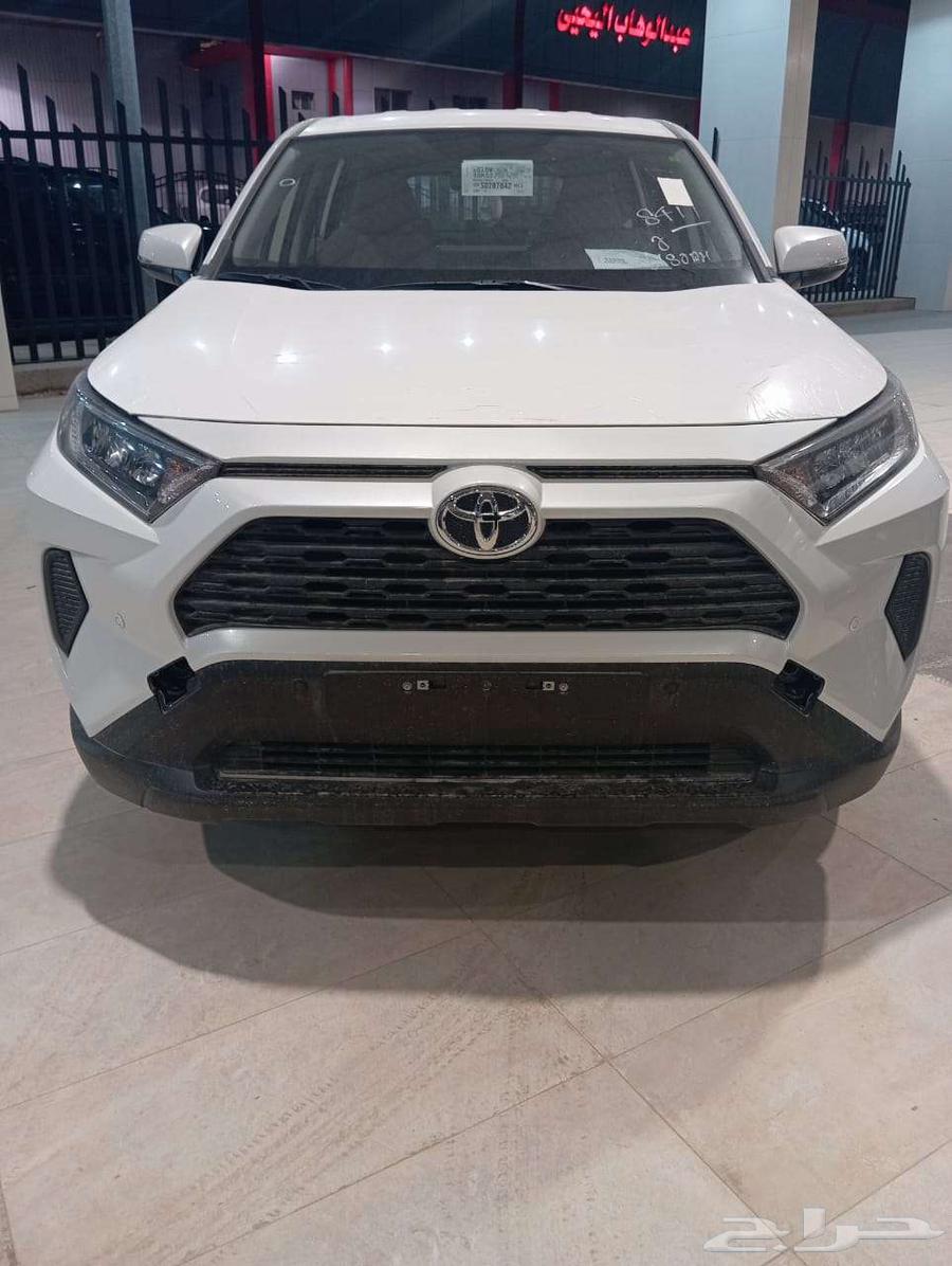 Toyota RAV4 LE Standard without double gasoline 2025631818035178271114