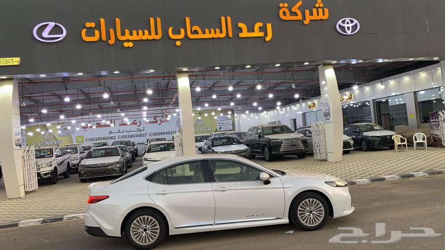 تويوتا كامري نص فل 2025 بنزين63181342201347111