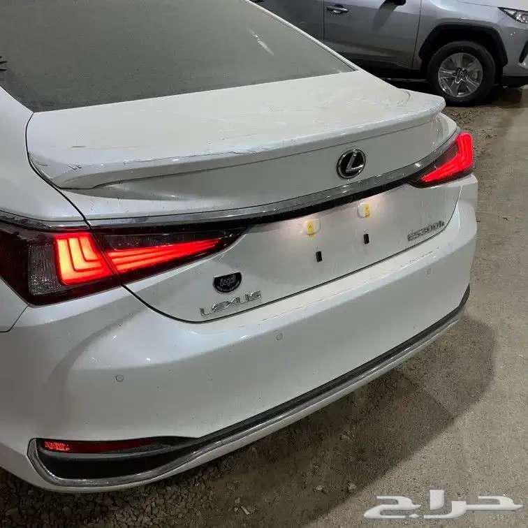 ليكزس ES 250 AA 202563180889377027112