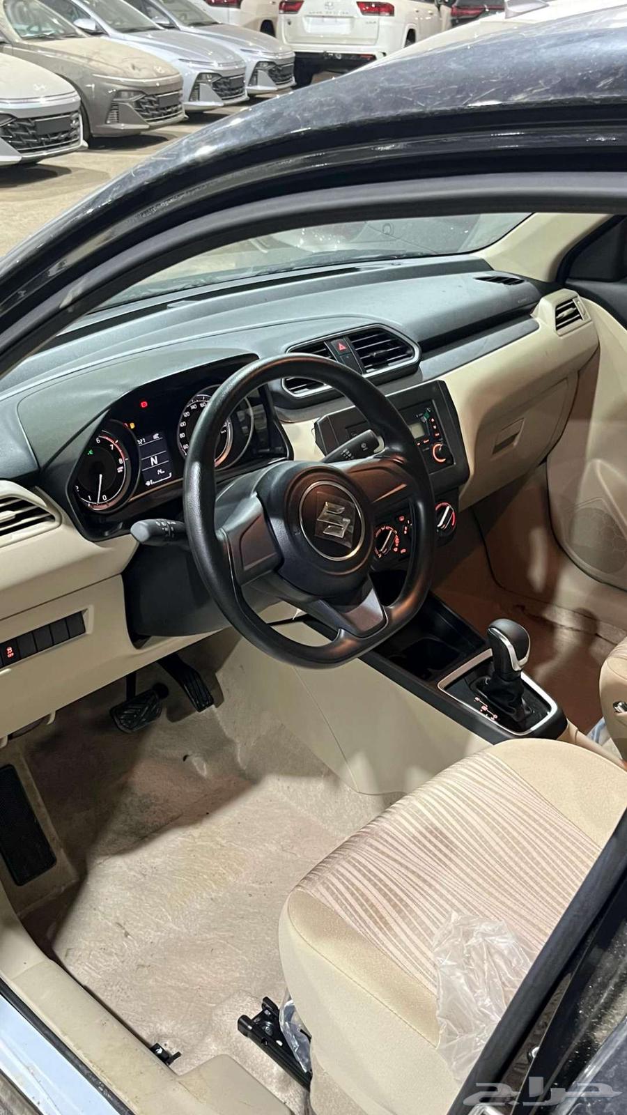 Suzuki Dzire Standard 202563180887477251113