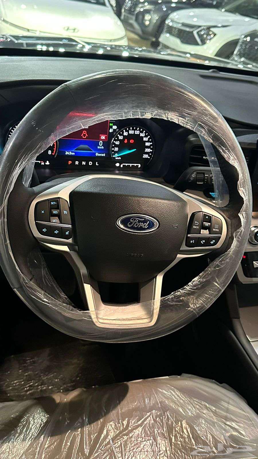 فورد اكسبلورر XLT 2023 دفع رباعي لون فضي63180418094467112