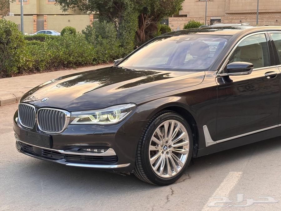 (( تم البيع )). BMW 750 Li63178928905730114