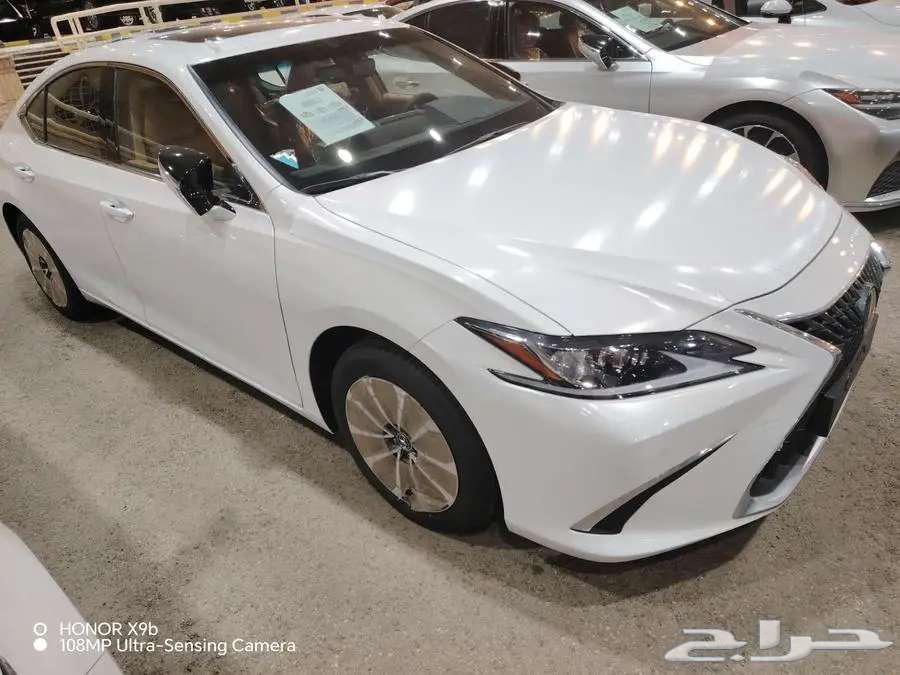 Lexus ES 250 gasoline. AA model 2024, one unit only63178942749827112