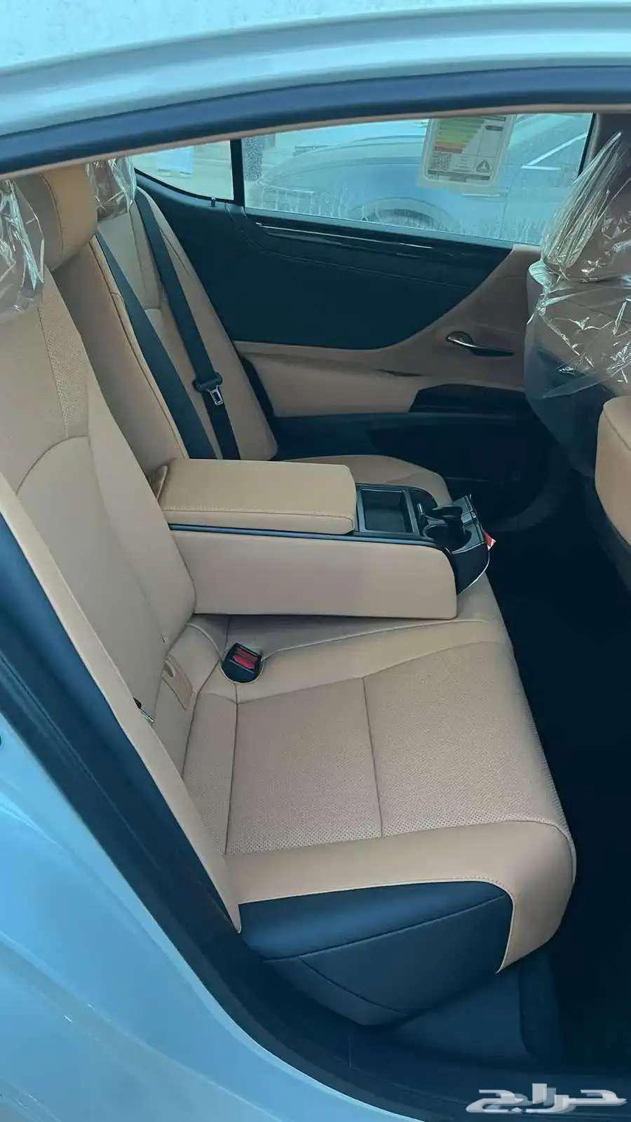 لكزس ES 250 AA 202563176207009410114