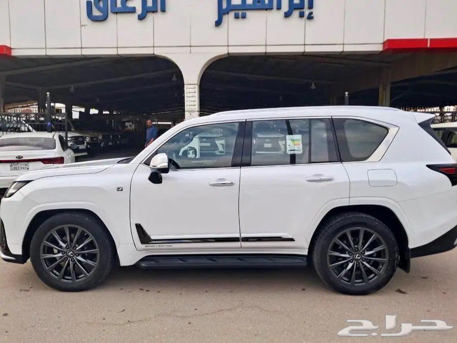 لكزس LX600 م2023 اف سبورت63176671692290111
