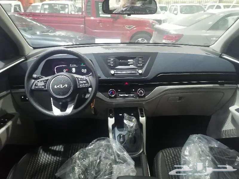 كيا كارينز ستاندر عائلية 7 راكب زيروو موديل 202463173201264386113