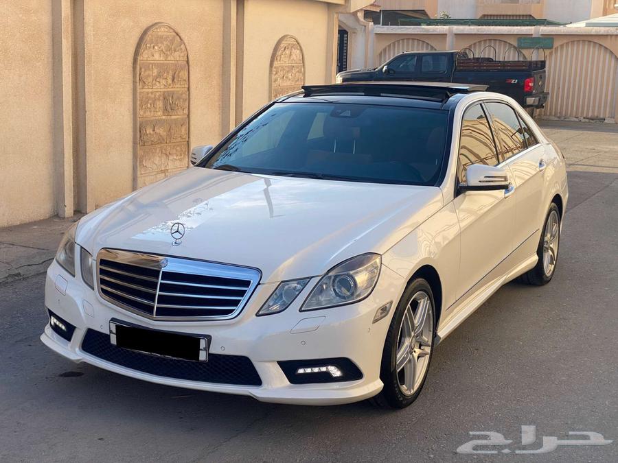 2011 Mercedes E550 Panorama V8 in very excellent condition, rare63172731946881111