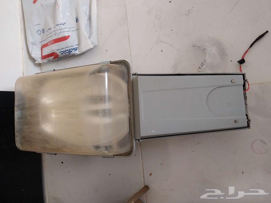 For sale, a flashlight630104558315531116