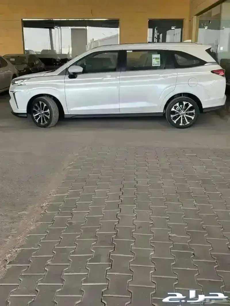 تويوتا فيلوز 2024 سياره العائلة 7 مقاعد كاش و اقساط63171778686467111