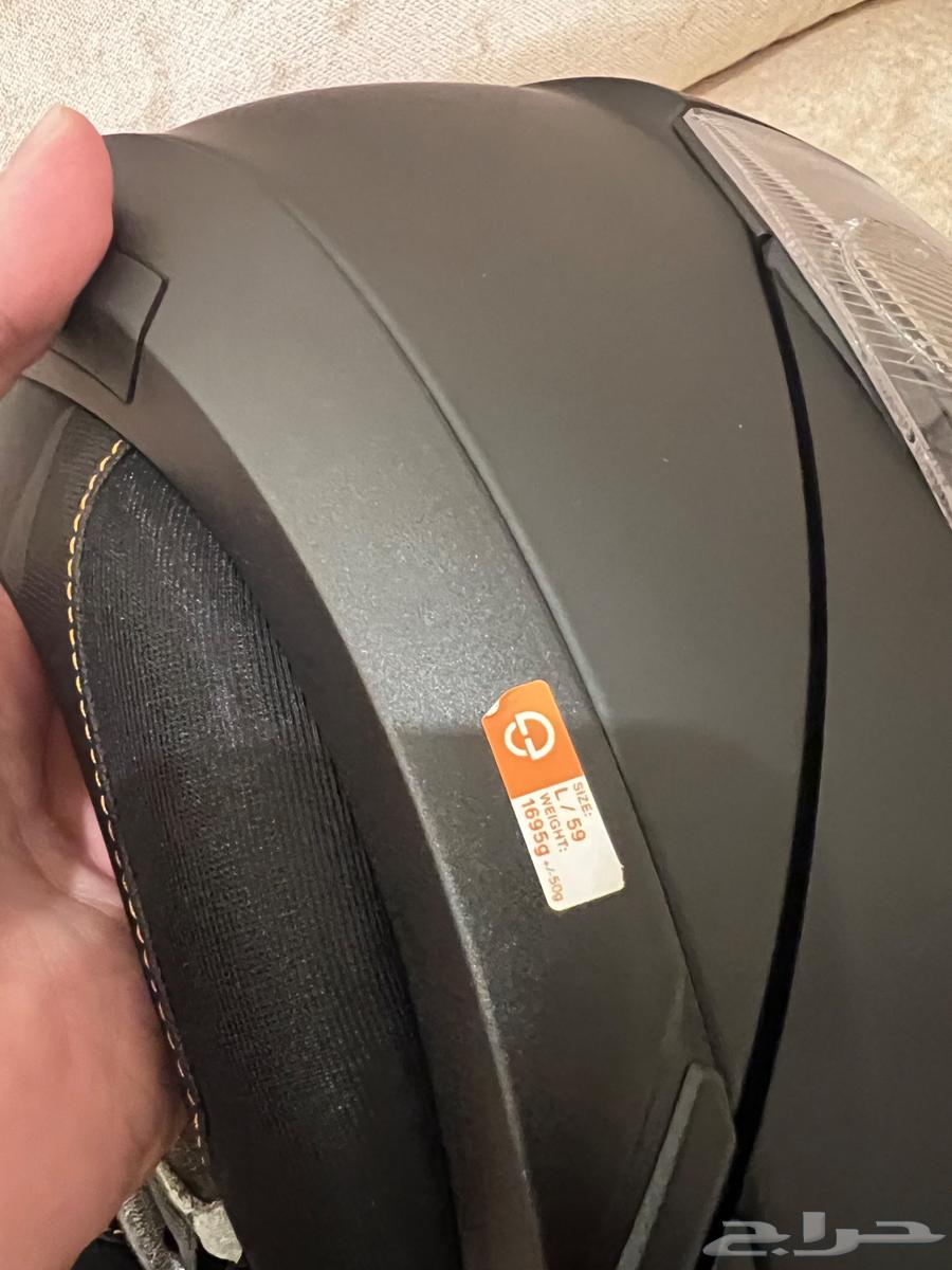 هيلمت نوع schuberth ( المانيه ) جديده مع سينا63172269130881111