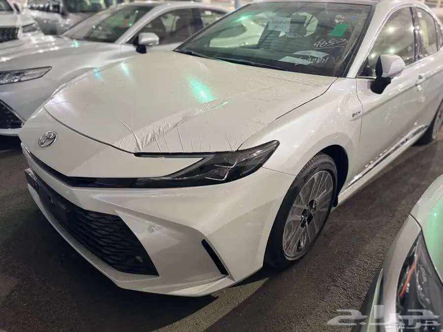 تويوتا كامرى LE هايبرد 2025 اقل سعر بالسوق63171774927361111