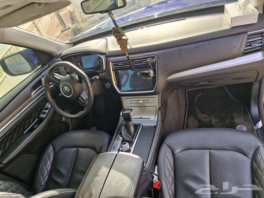 للبيع سيارة MG RX8  
المالك الأول  
فقط 33000 ميل63172272829186113