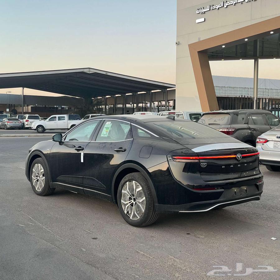 تويتا كراون بريميوم 2025 كاش وتقسيط63171329590529111