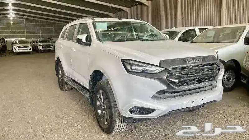 Isuzu MUX full option, double cab, model 2024, competitive price63169486814211112