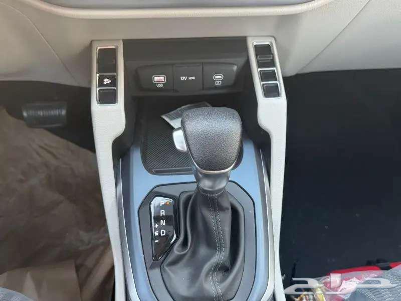 Kia Carens Standard Model 202463169479110786112