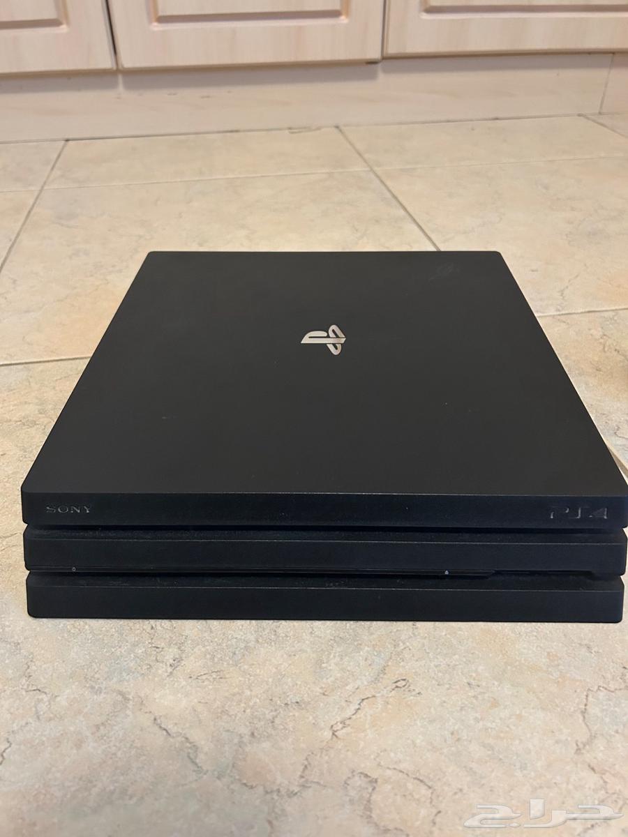 PS4 Pro و6 أدوات تحكم و9 ألعاب63110059362819114
