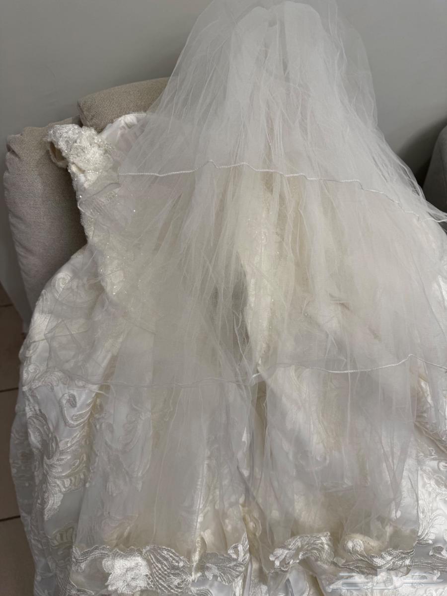 Elegant used wedding dress for sale63109715627521112