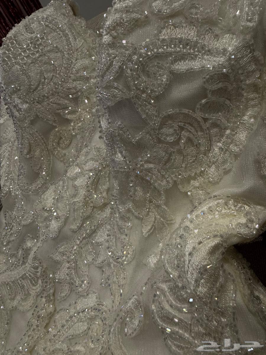 Elegant used wedding dress for sale63109715627521111
