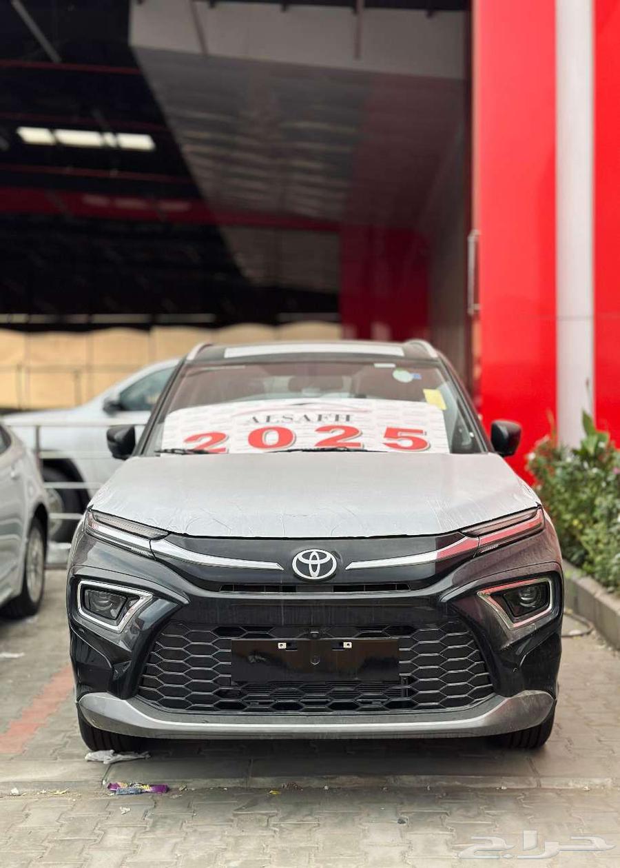 Toyota Urban GLX 2025 model, the lowest price63168075247105111