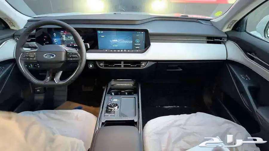 فورد تورس ترند 2025 لدى شركة الخضر للسيارات63170440201347112