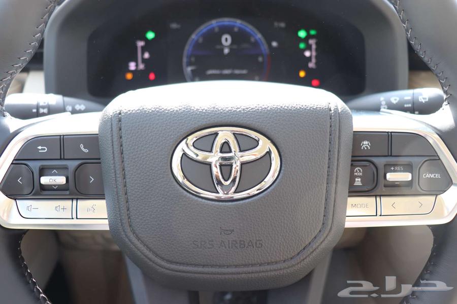 Toyota Land Cruiser GXR3 Gasoline 2025 Saudi, Installments and Cash63168078753921113