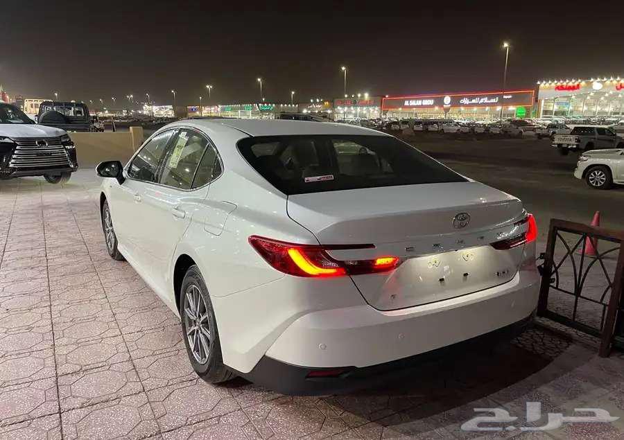 Toyota Camry E gasoline 202563169504215425113