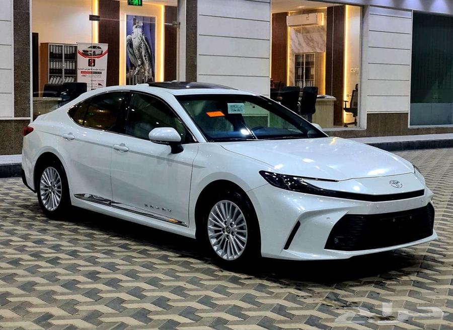 Toyota Camry LE gasoline Saudi opening 202563169950318593112
