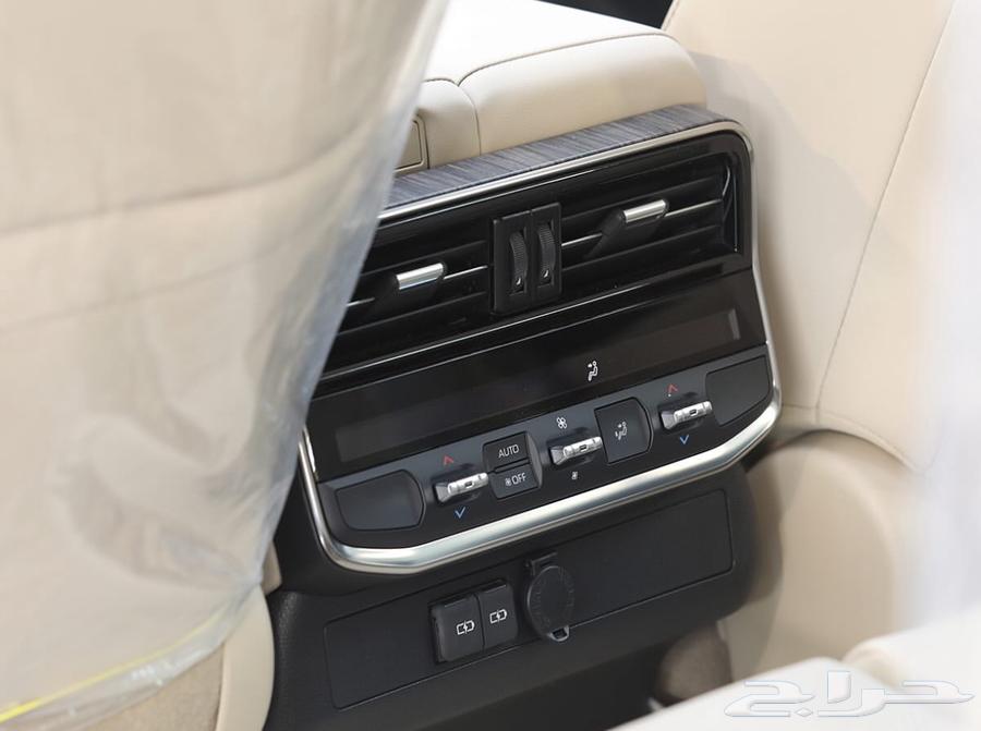 Land Cruiser VXR 2023 Gulf Pearl63170901582595112