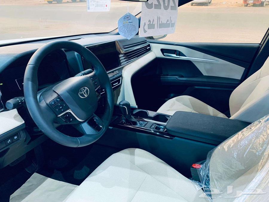 تويوتا كامري نص فل 2025 بنزين63170449997698114