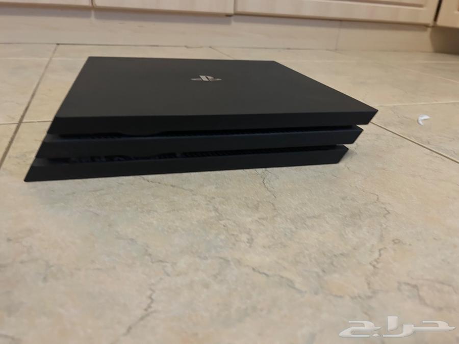 PS4 Pro و6 أدوات تحكم و9 ألعاب63110059362819112
