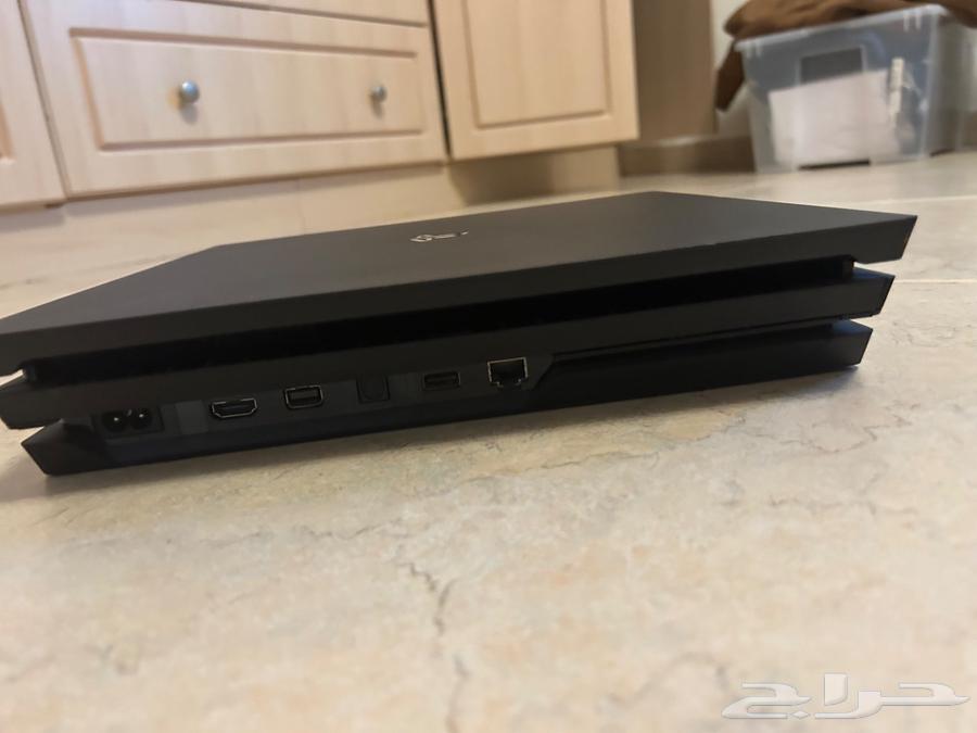 PS4 Pro و6 أدوات تحكم و9 ألعاب63110059362819113