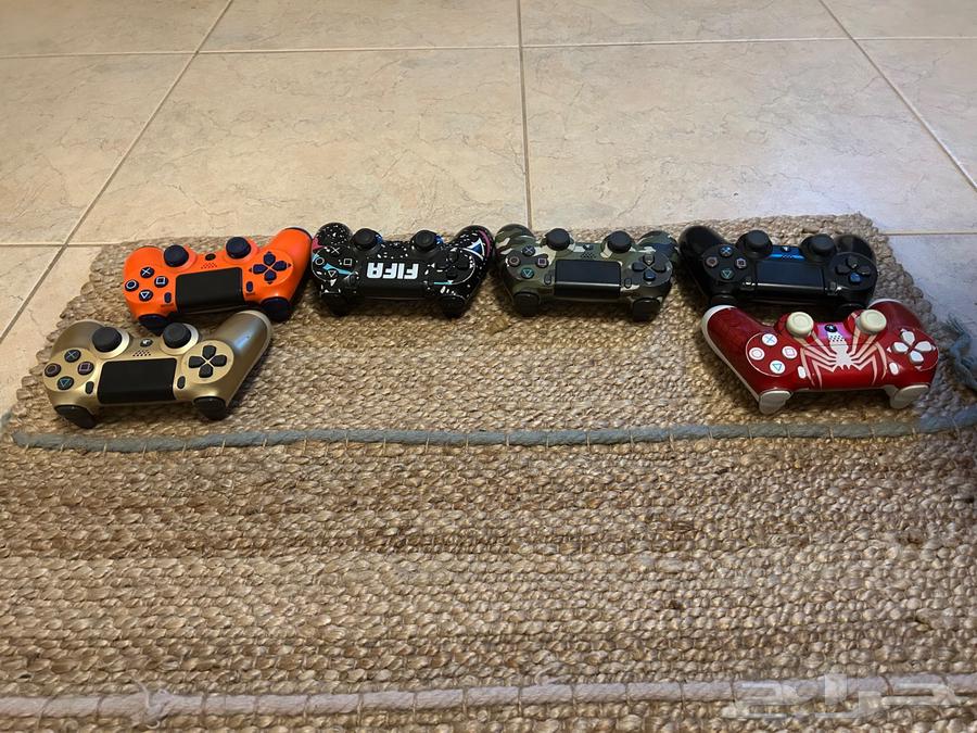 PS4 Pro and 6 controllers and 9 games63110059362819111