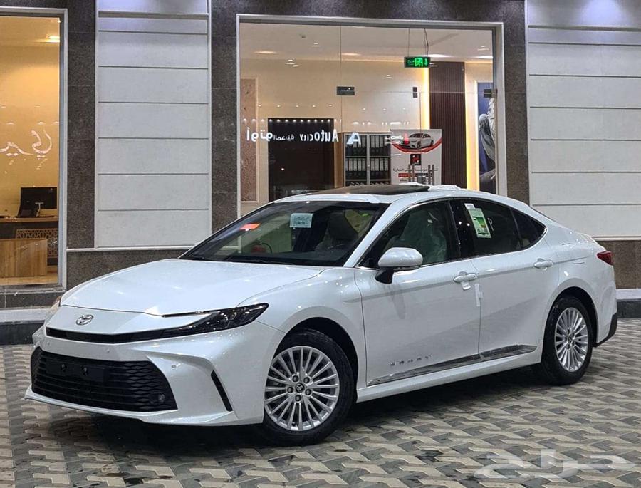 Toyota Camry LE gasoline Saudi opening 202563169950318593111